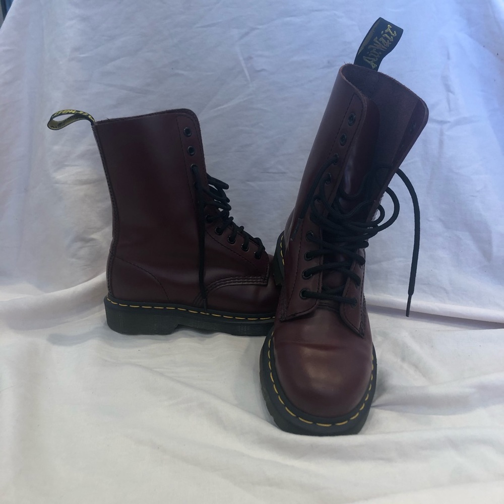 Smooth Leather Lace Up Boots